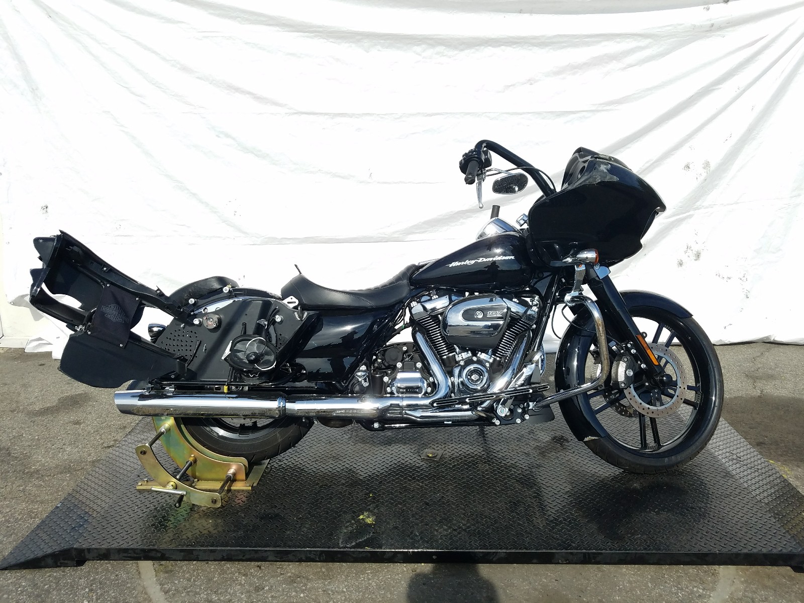 2019 HARLEY-DAVIDSON FL