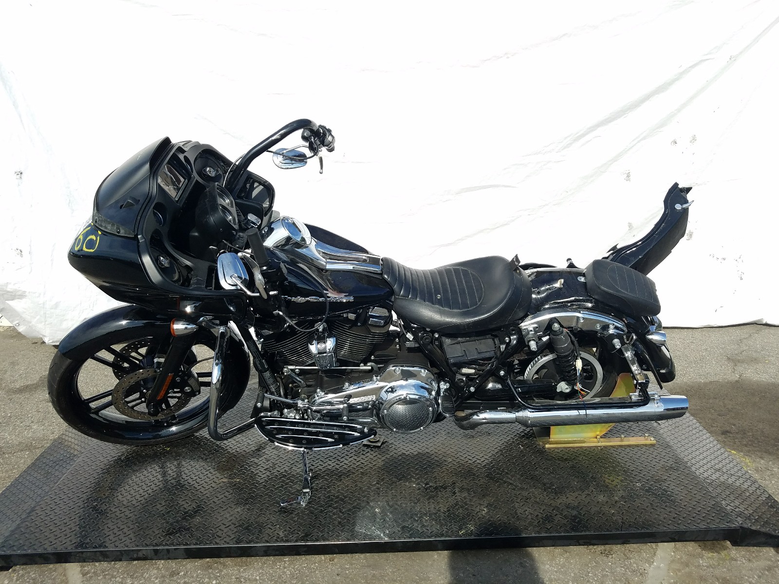 2019 HARLEY-DAVIDSON FL