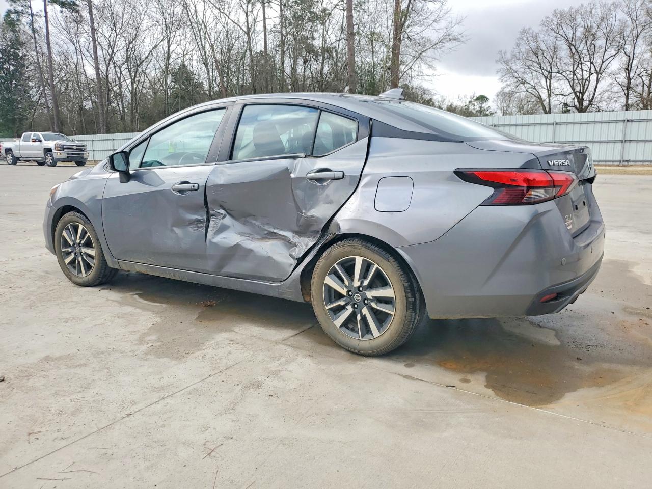 2021 NISSAN VERSA