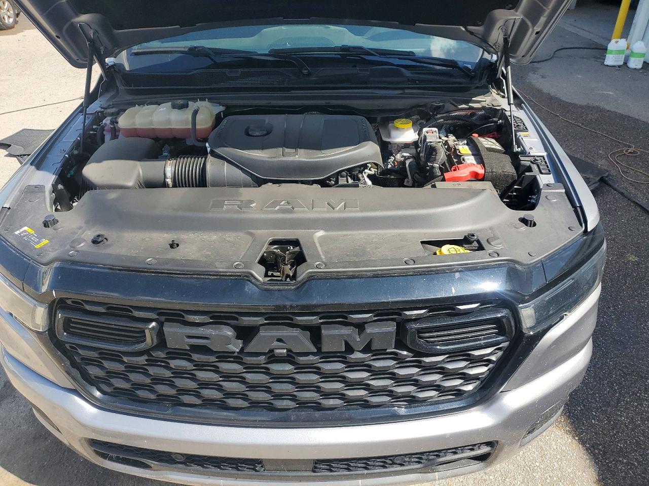 2025 RAM 1500