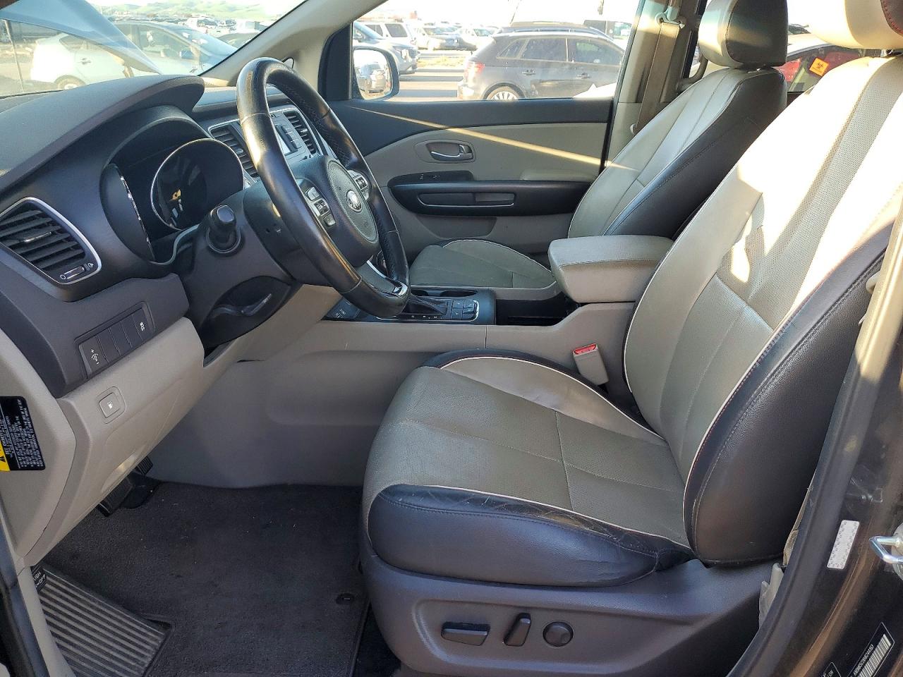 2017 KIA SEDONA