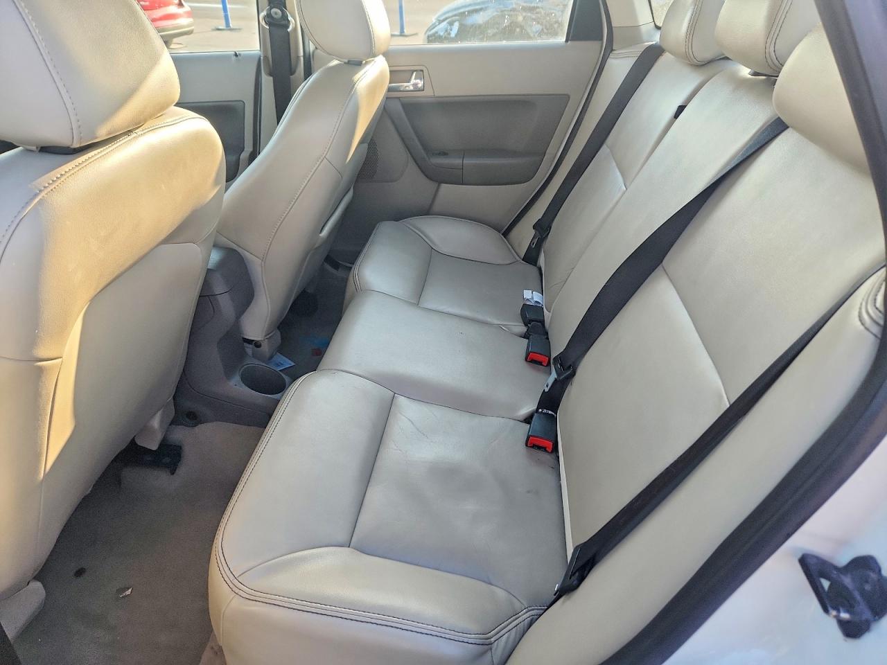 2010 FORD FOCUS