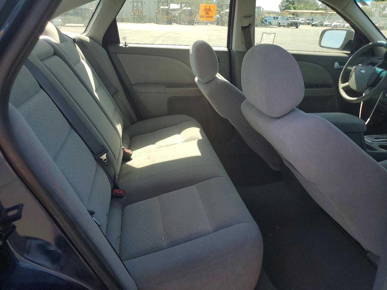 2005 FORD FIVE HUNDR