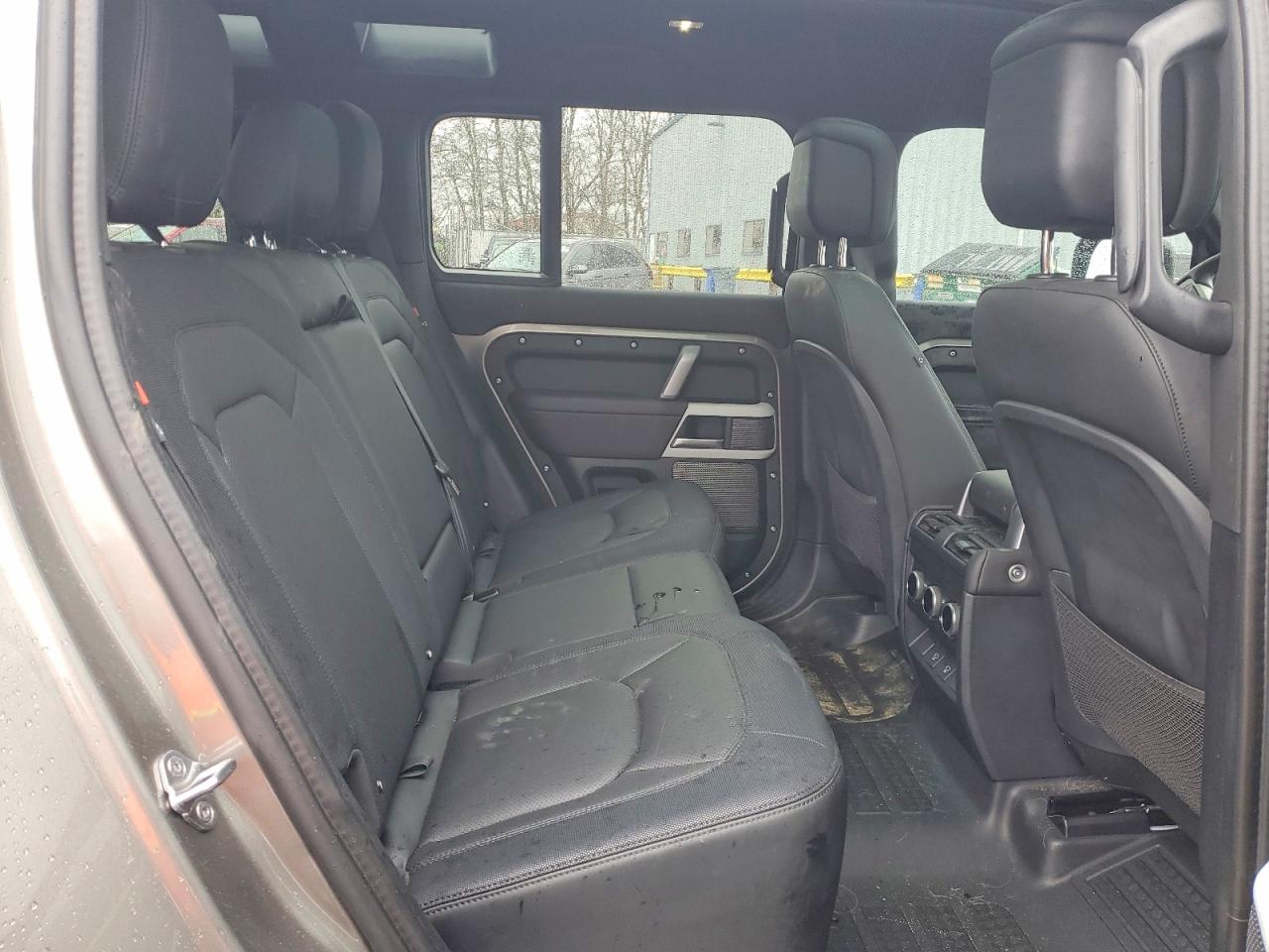 2024 LAND ROVER DEFENDER