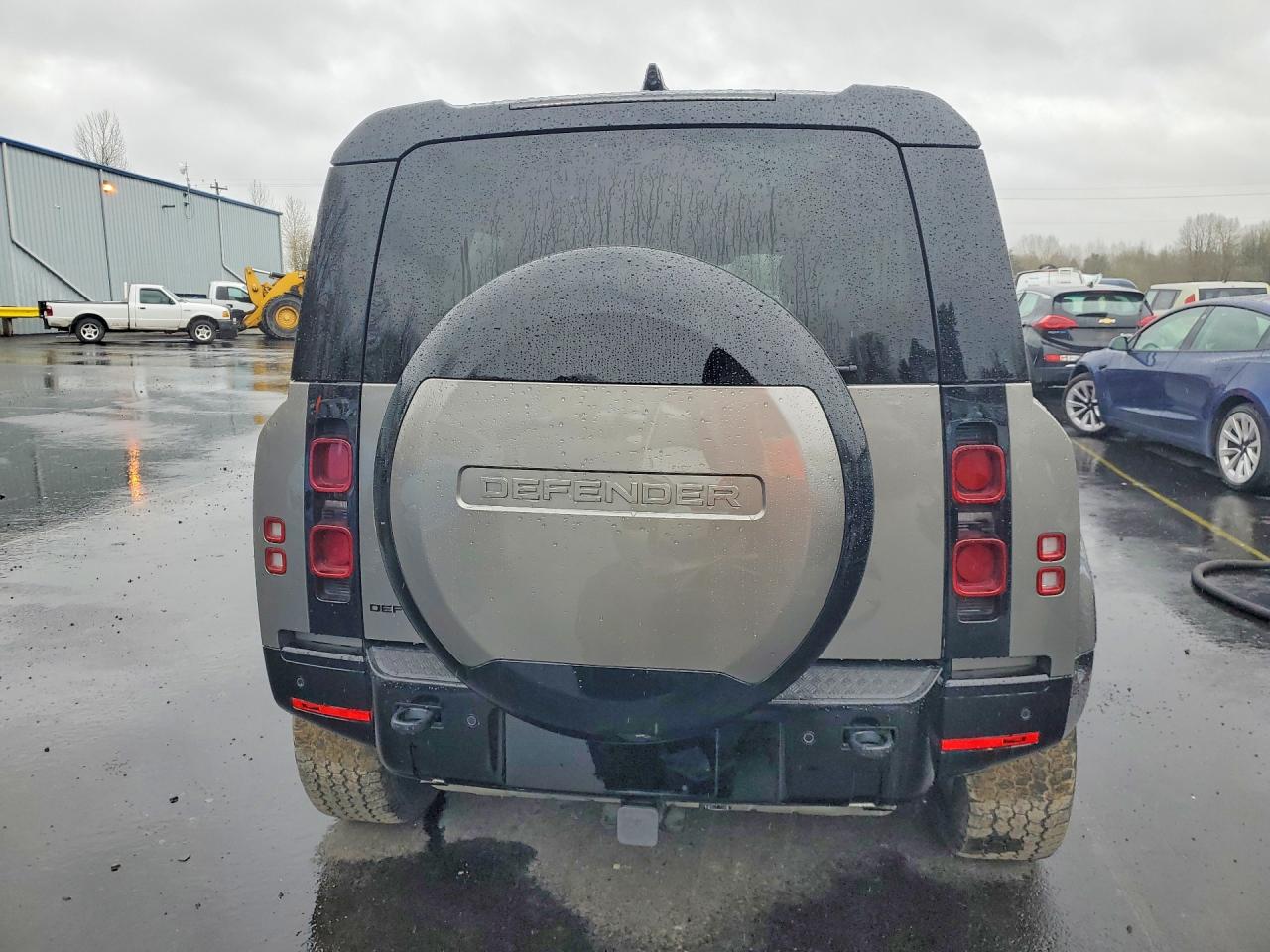 2024 LAND ROVER DEFENDER