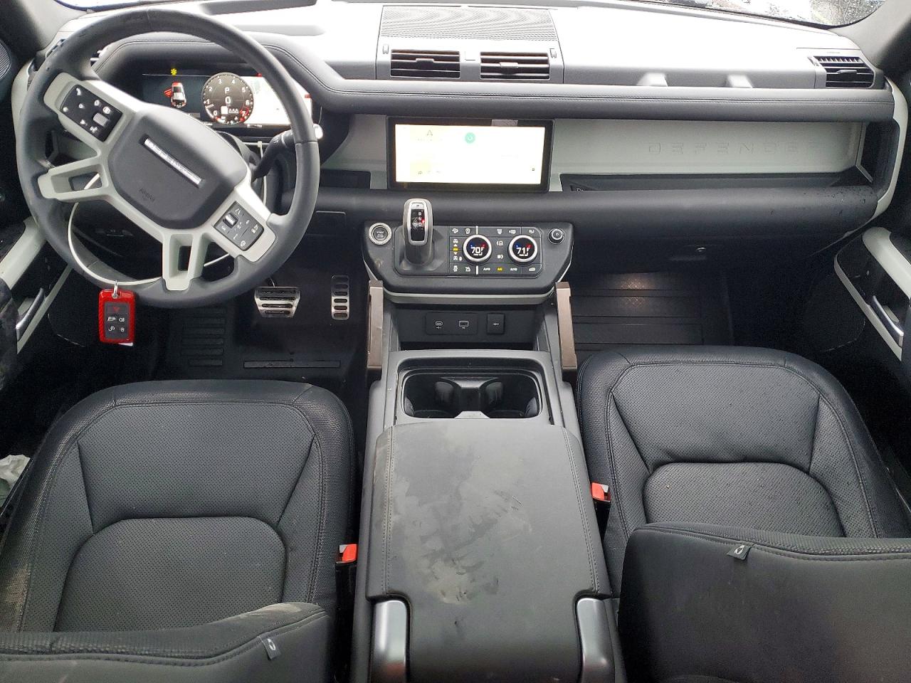 2024 LAND ROVER DEFENDER