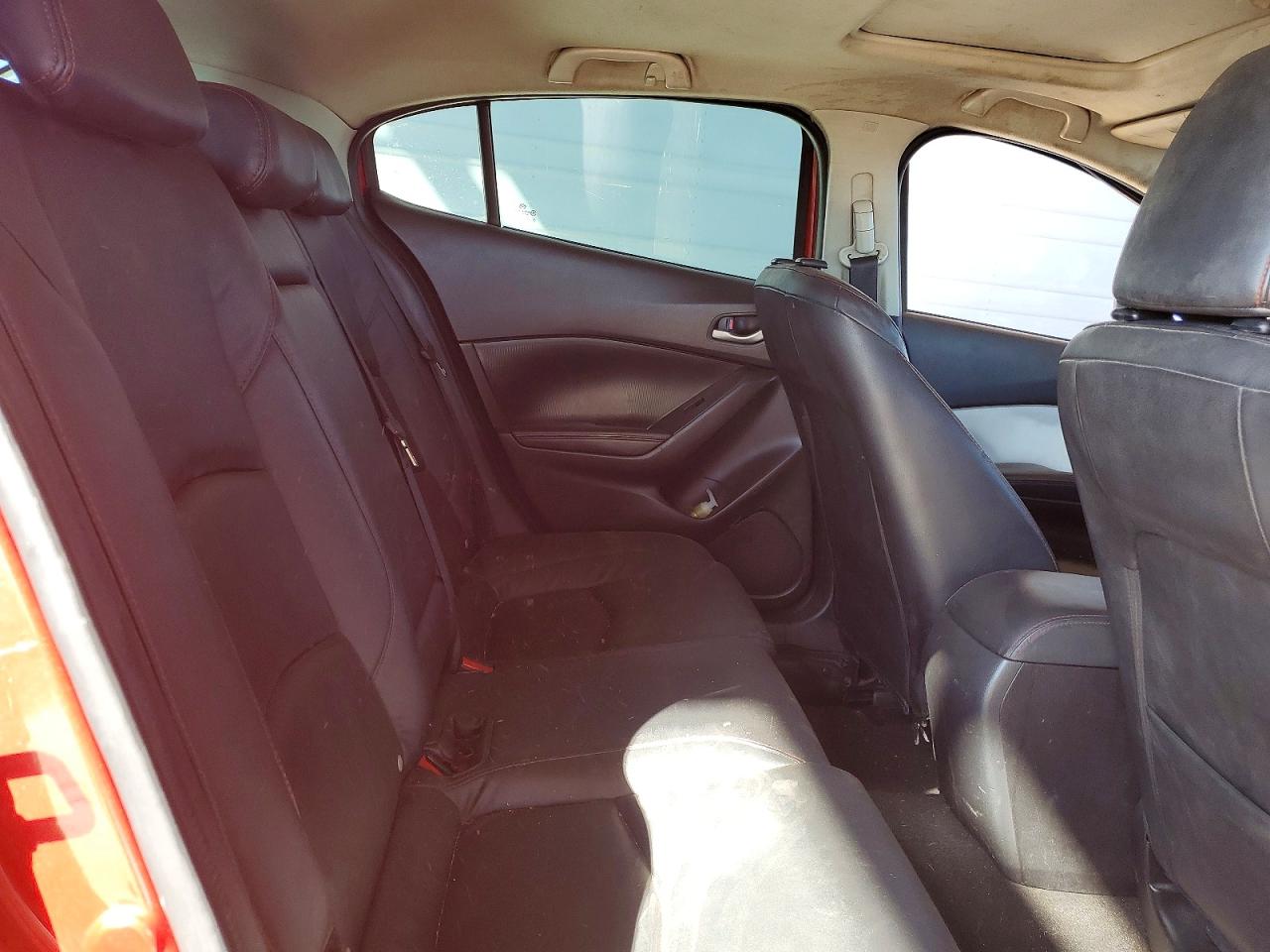 2015 MAZDA 3
