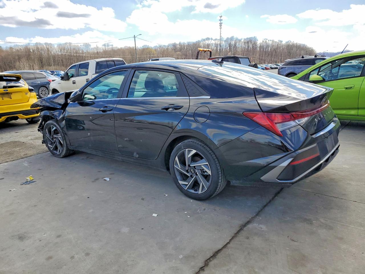2025 HYUNDAI ELANTRA