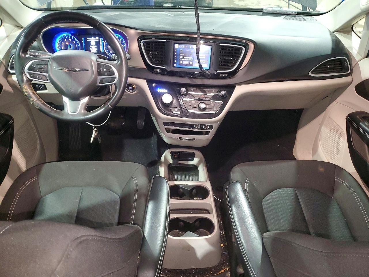 2022 CHRYSLER MINIVAN