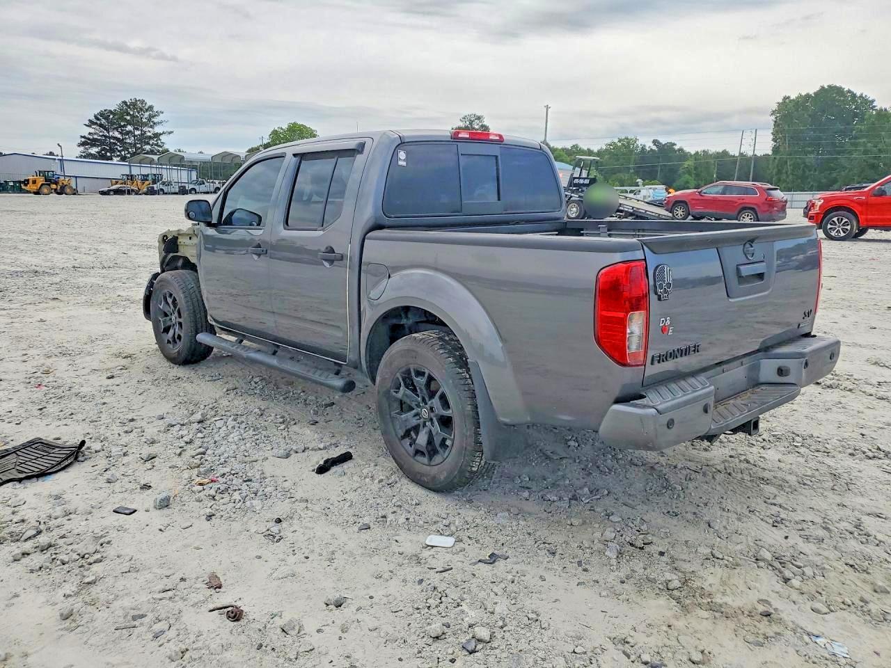 2020 NISSAN FRONTIER