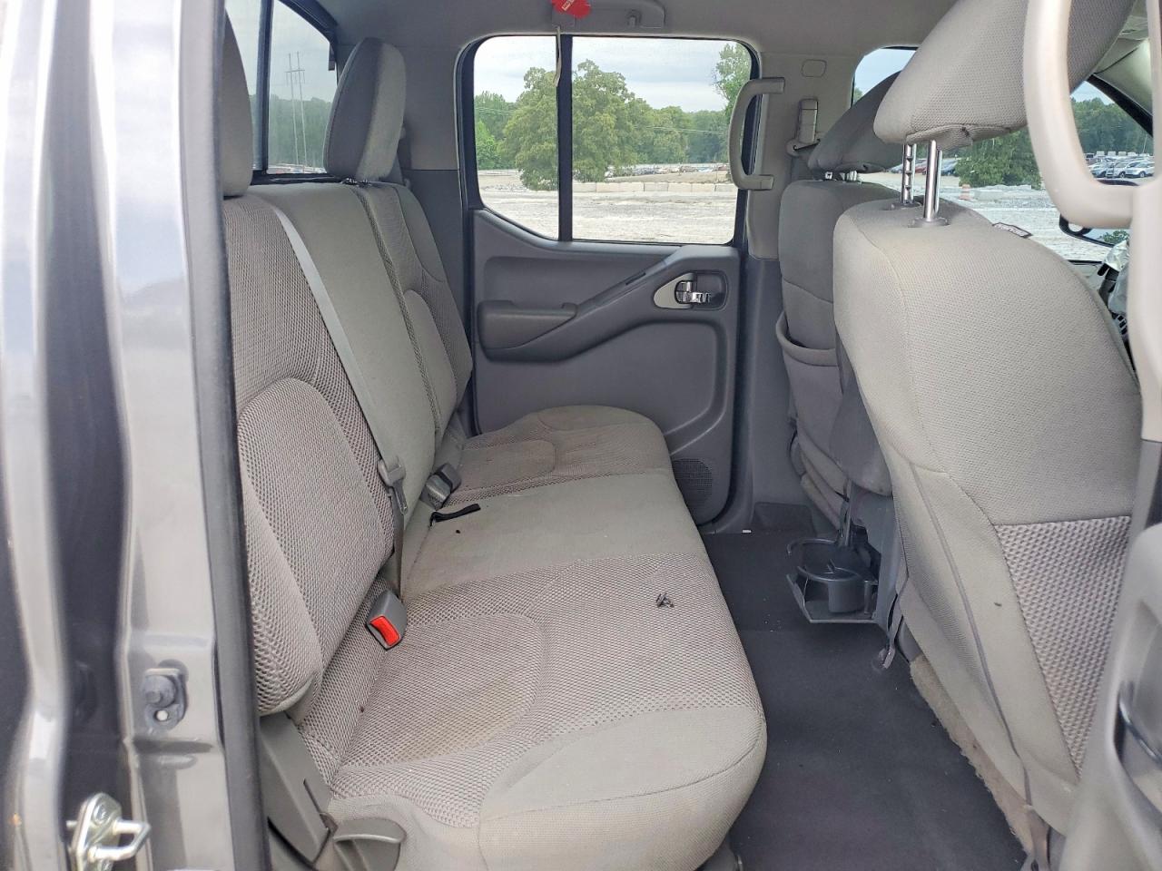 2020 NISSAN FRONTIER