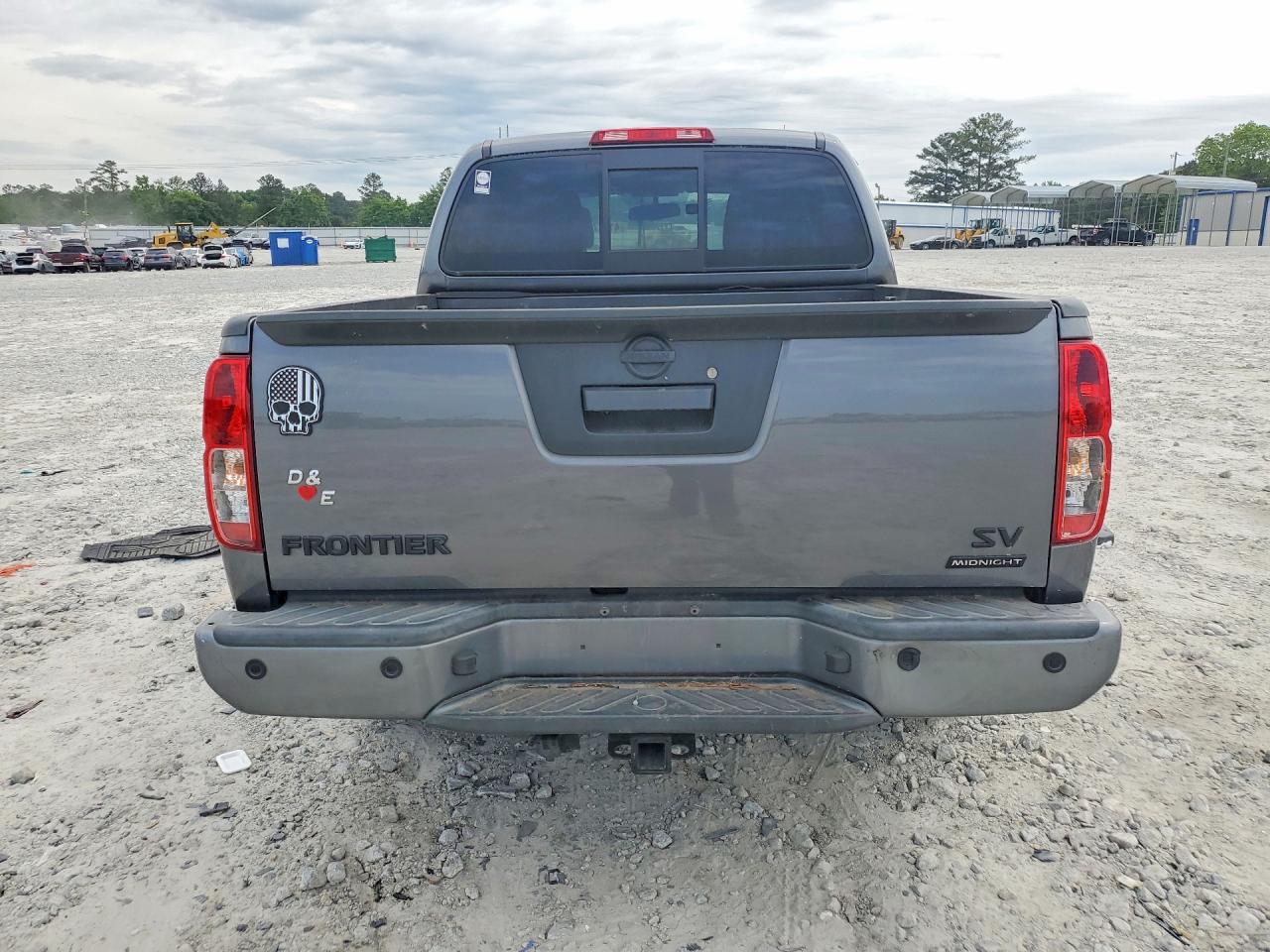 2020 NISSAN FRONTIER
