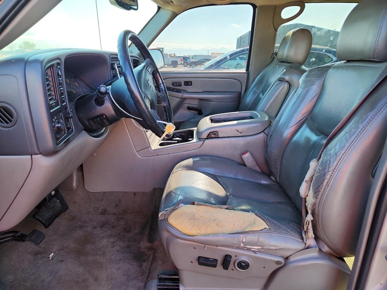 2005 CHEVROLET SUBURBAN
