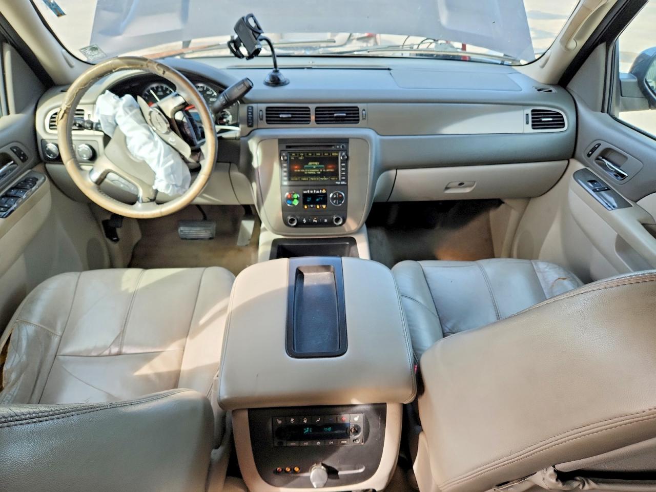 2010 CHEVROLET SUBURBAN