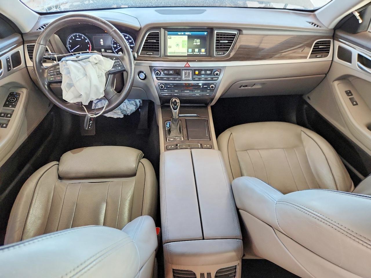 2015 HYUNDAI GENESIS