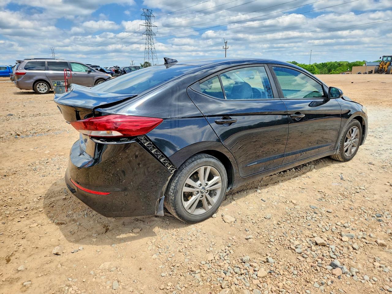 2018 HYUNDAI ELANTRA