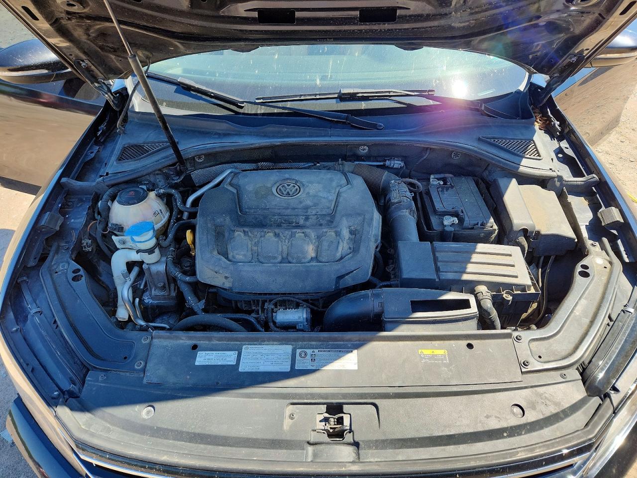 2019 VOLKSWAGEN PASSAT