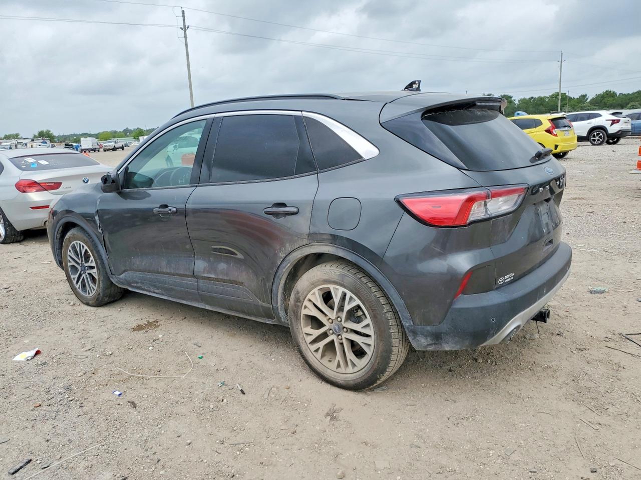 2020 FORD ESCAPE