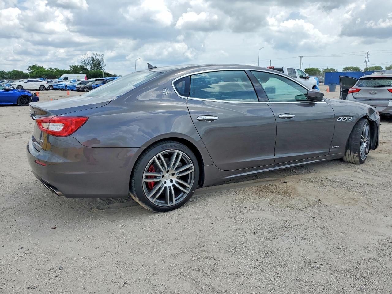 2018 MASERATI QUATTROPOR