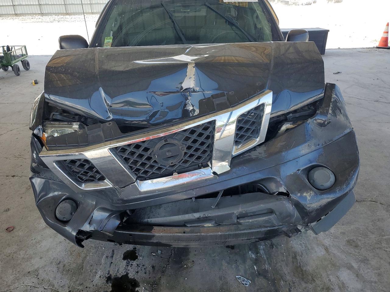 2012 NISSAN FRONTIER