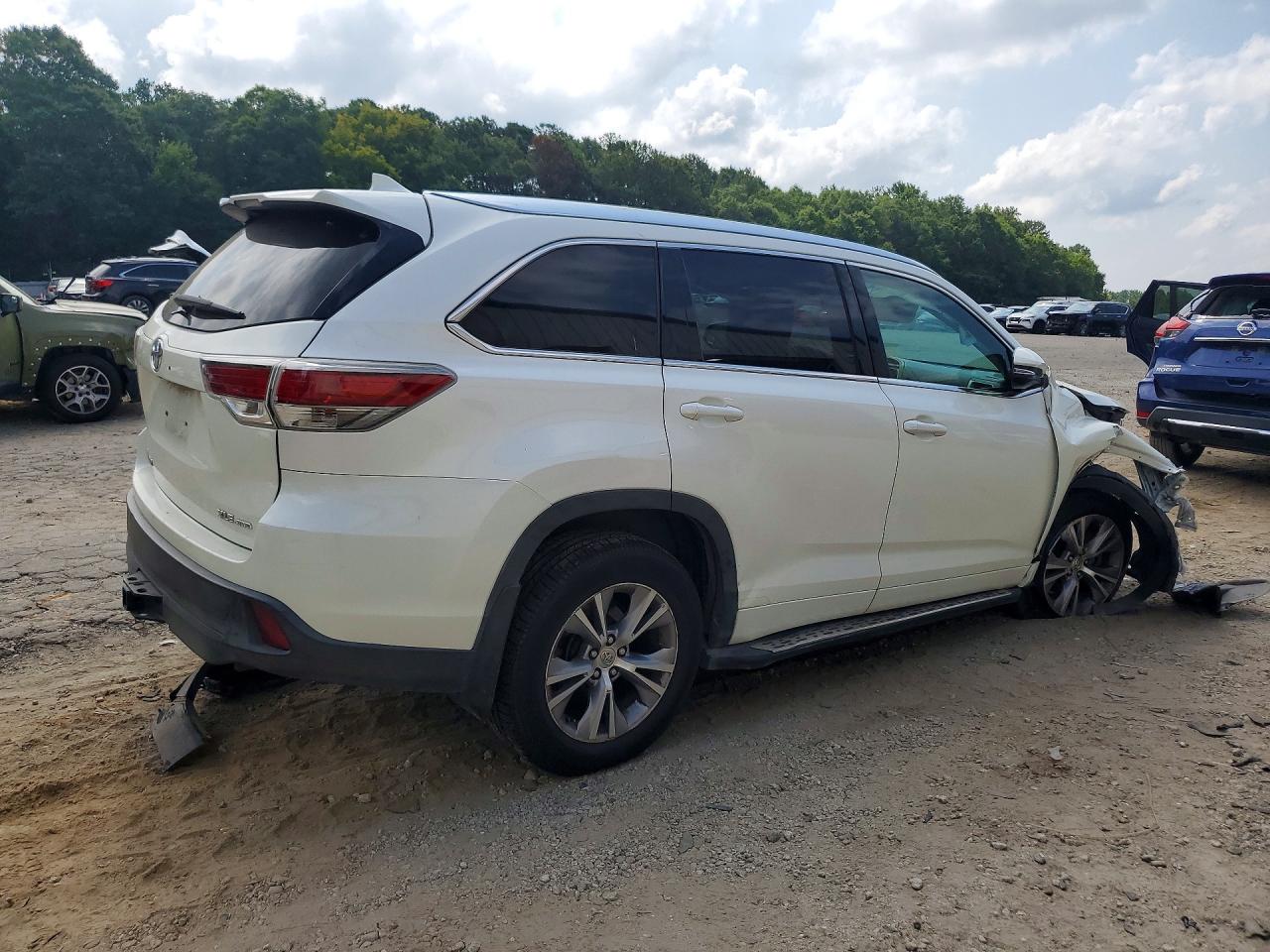 2014 TOYOTA HIGHLANDER