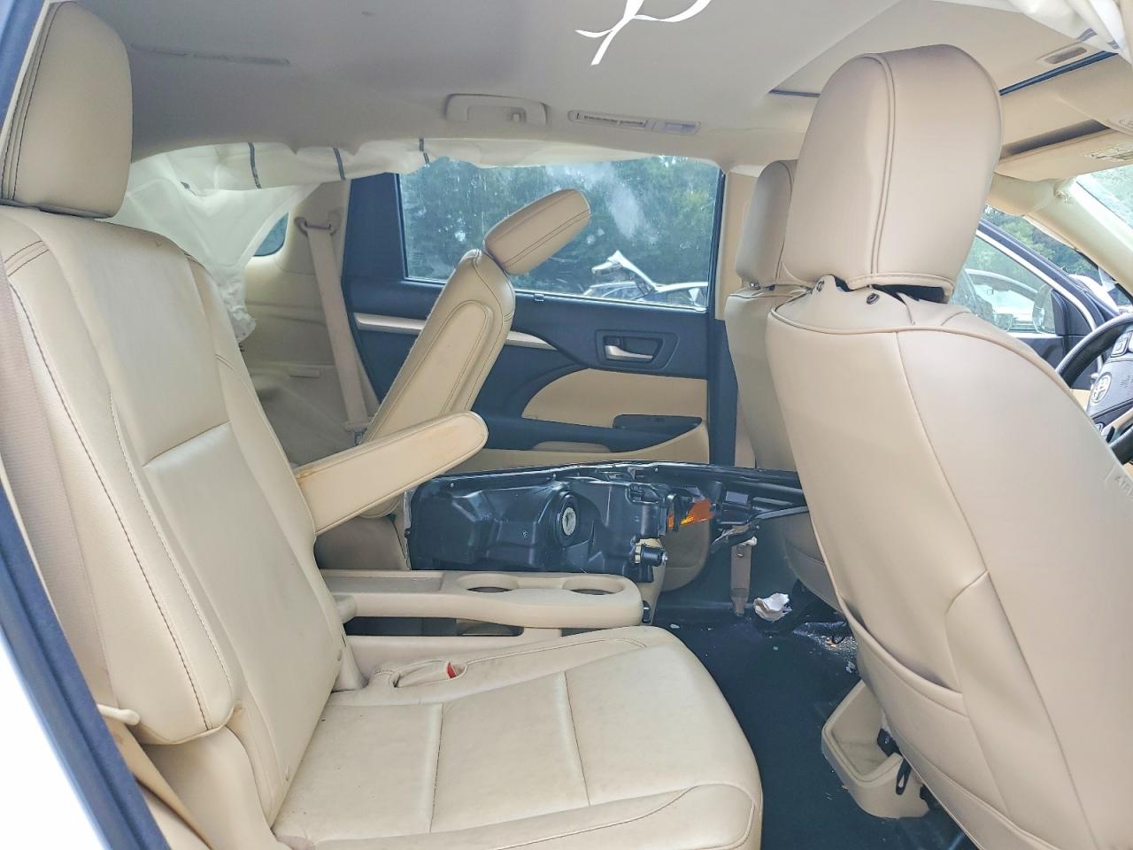 2014 TOYOTA HIGHLANDER