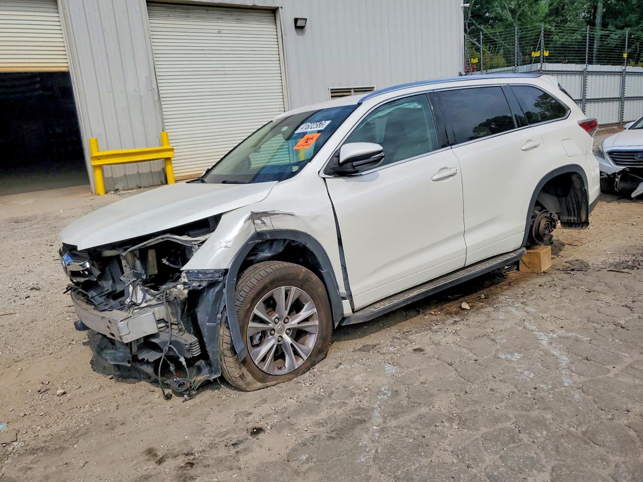 2014 TOYOTA HIGHLANDER