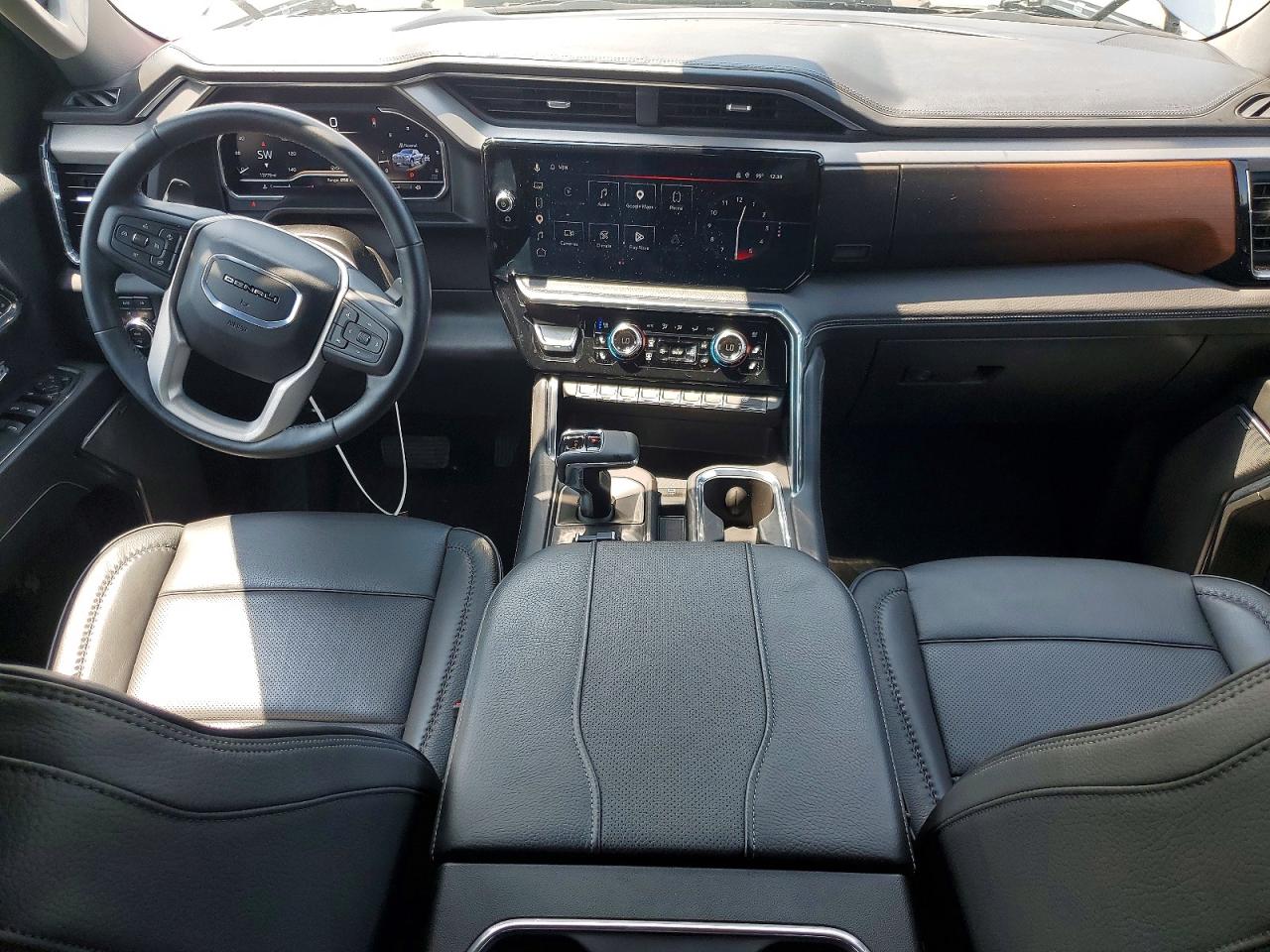 2024 GMC SIERRA