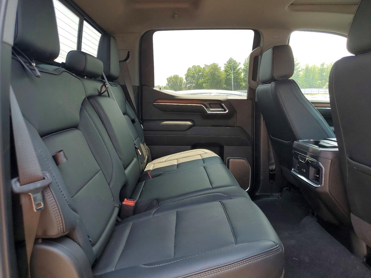2024 GMC SIERRA