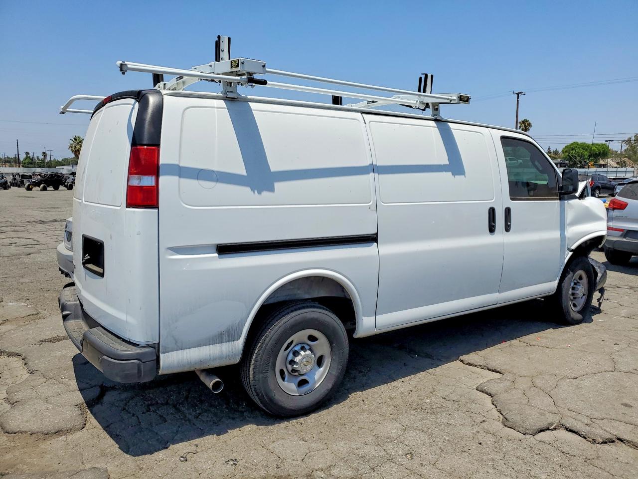 2025 CHEVROLET EXPRESS