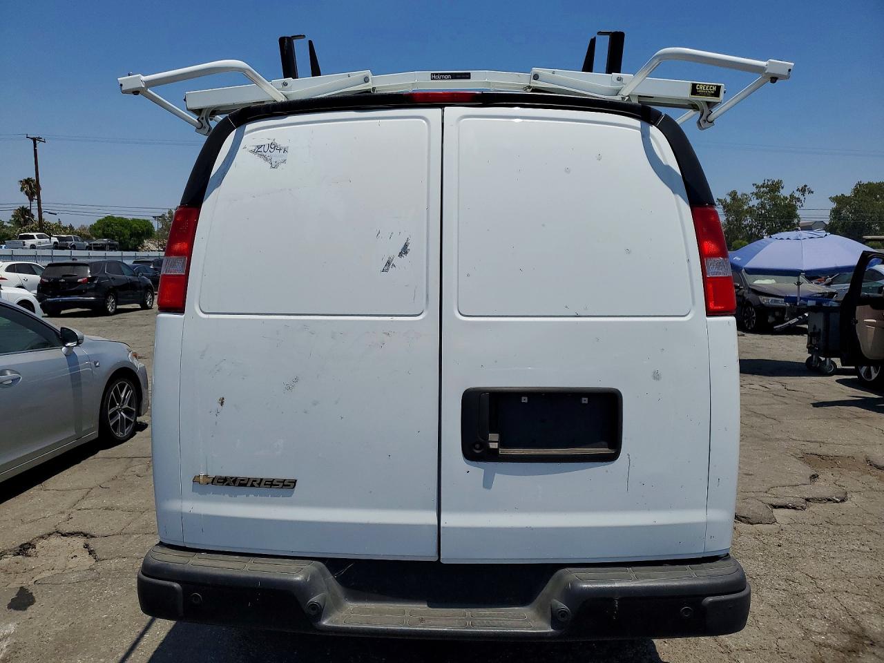 2025 CHEVROLET EXPRESS
