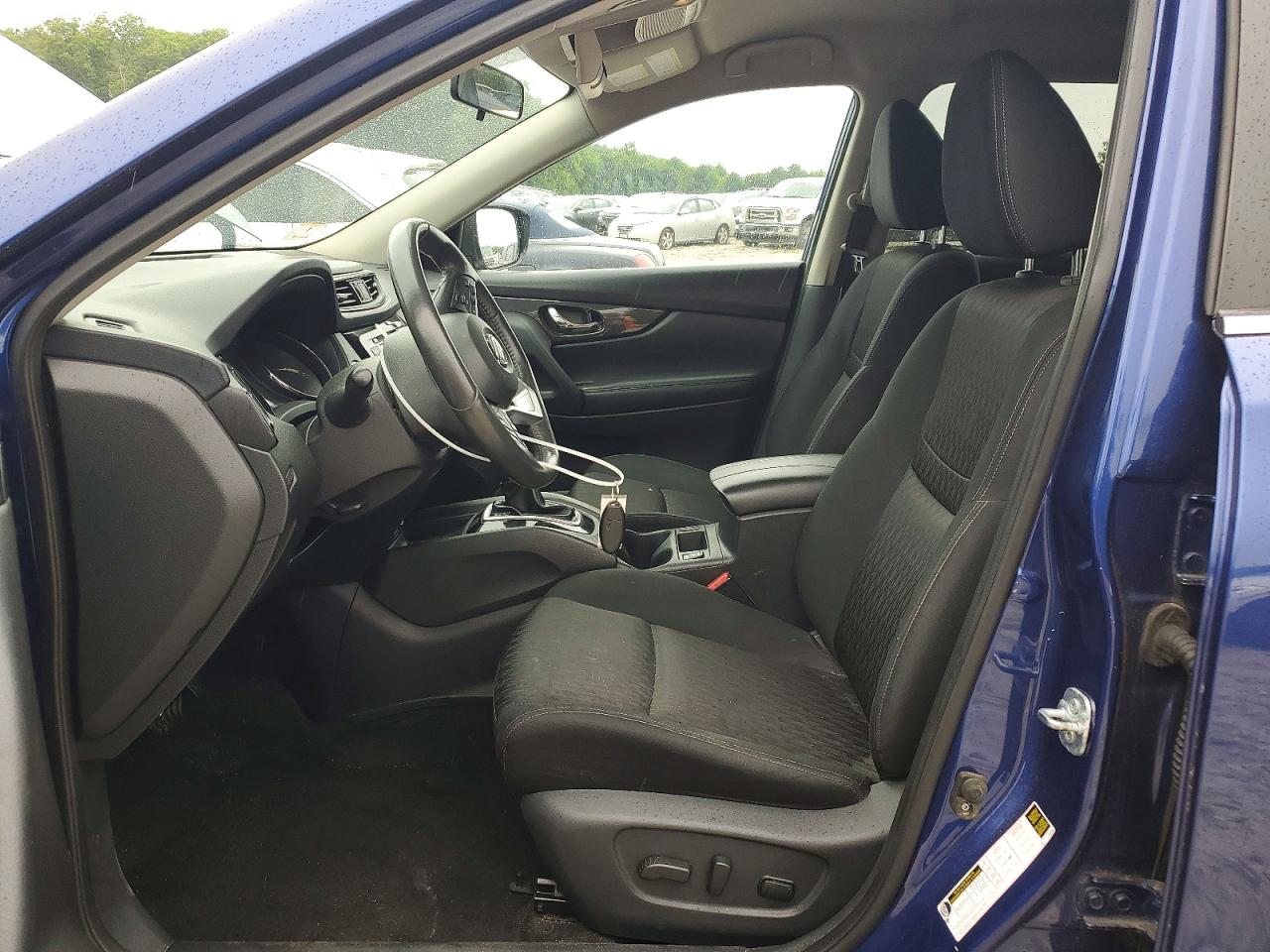 2017 NISSAN ROGUE