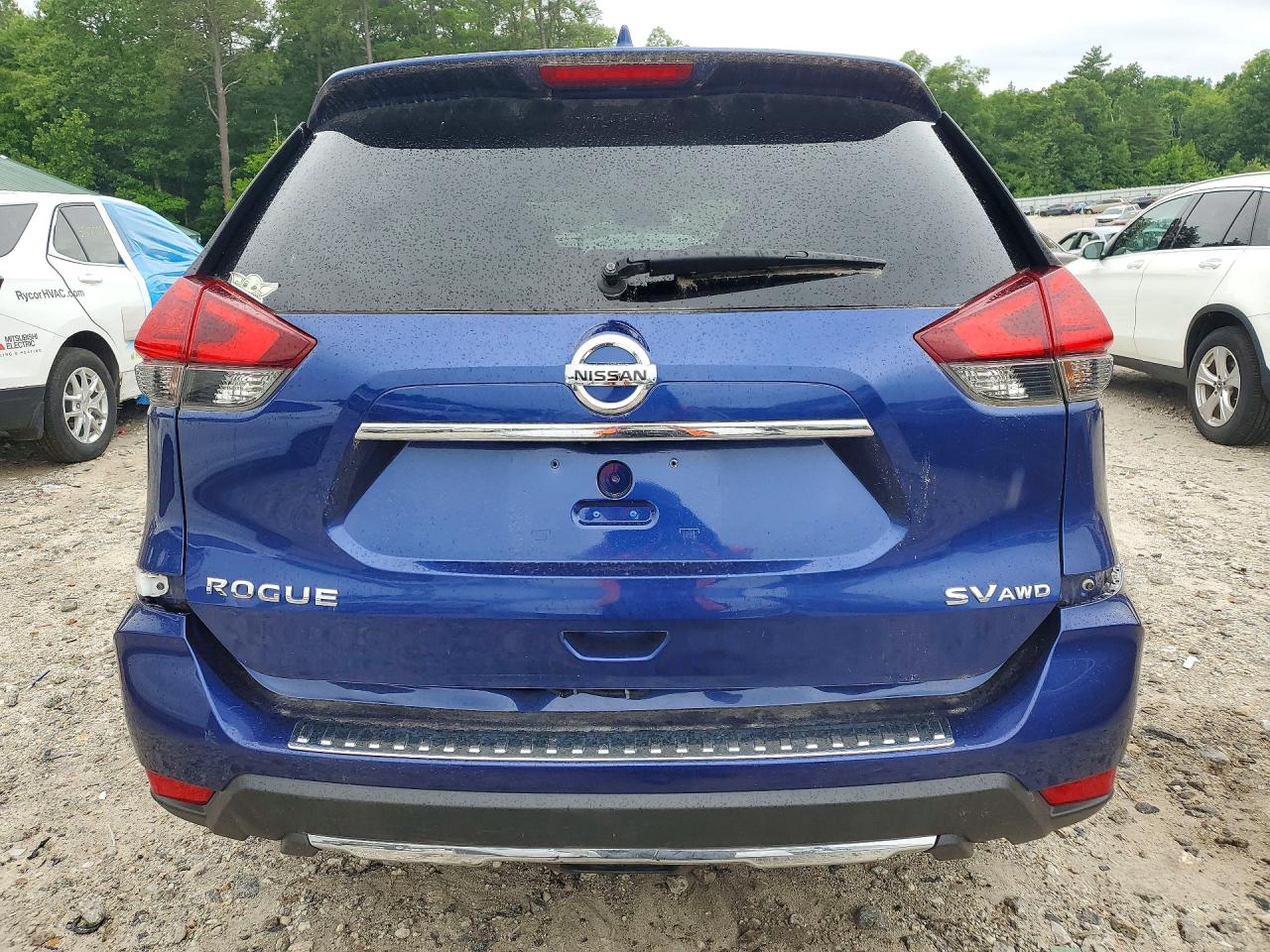 2017 NISSAN ROGUE