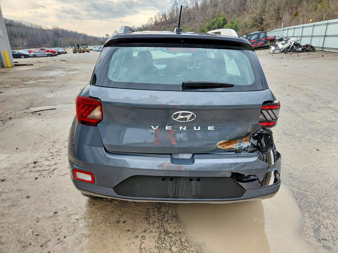2025 HYUNDAI VENUE