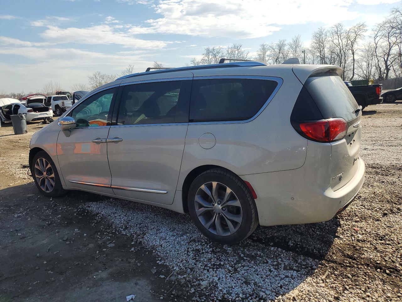 2020 CHRYSLER PACIFICA