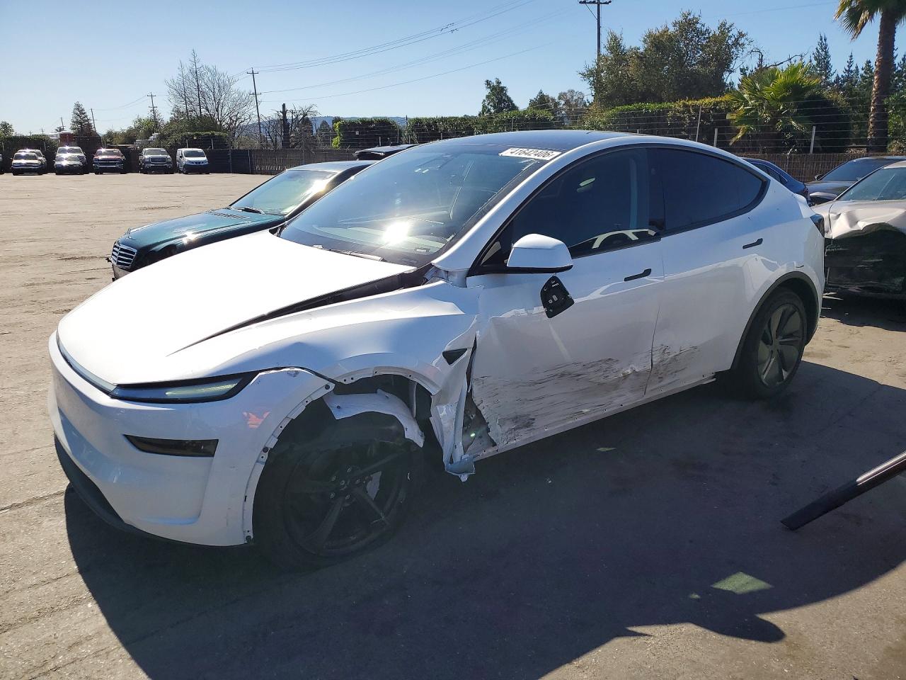 2026 TESLA MODEL Y