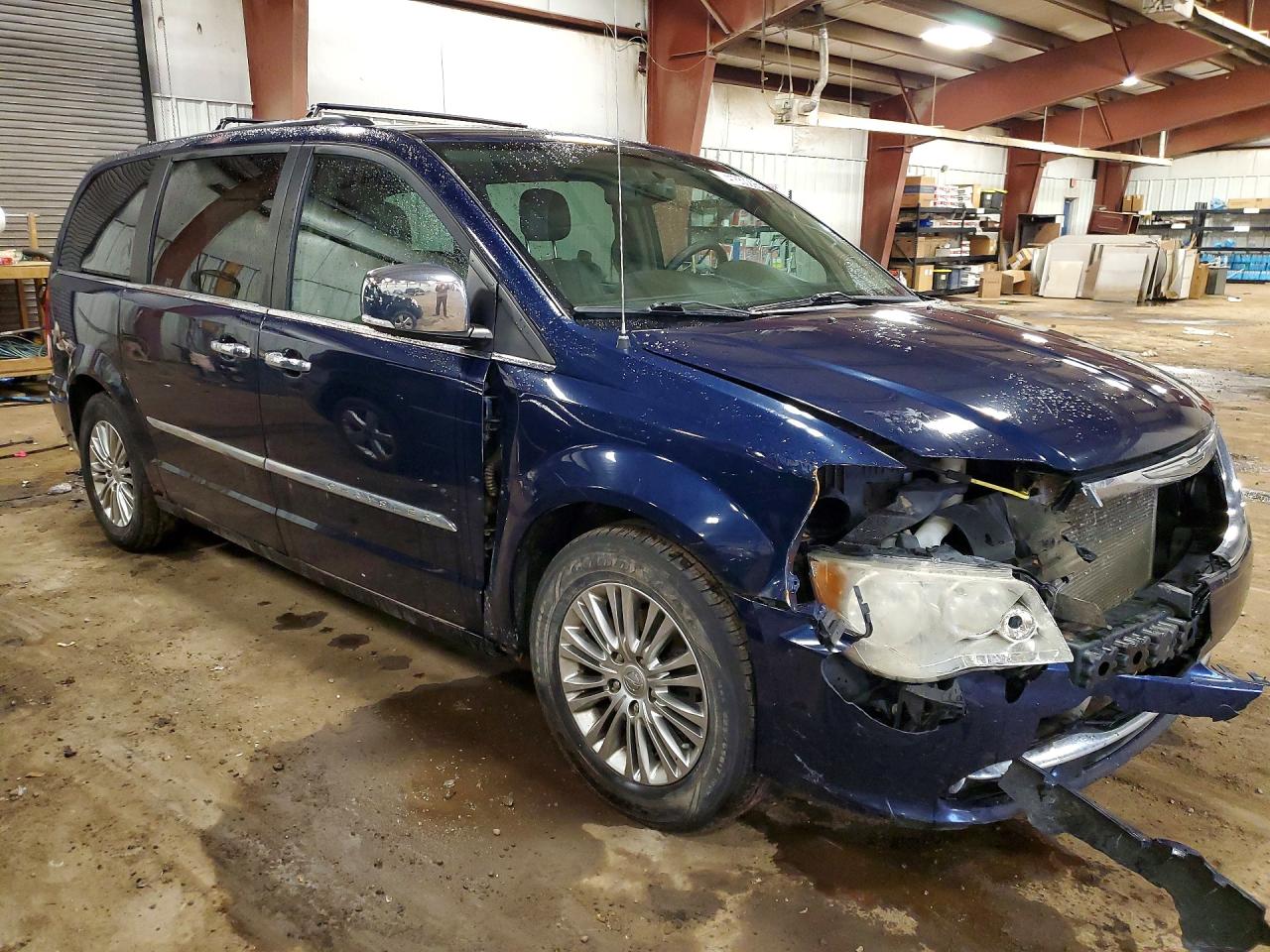 2013 CHRYSLER MINIVAN