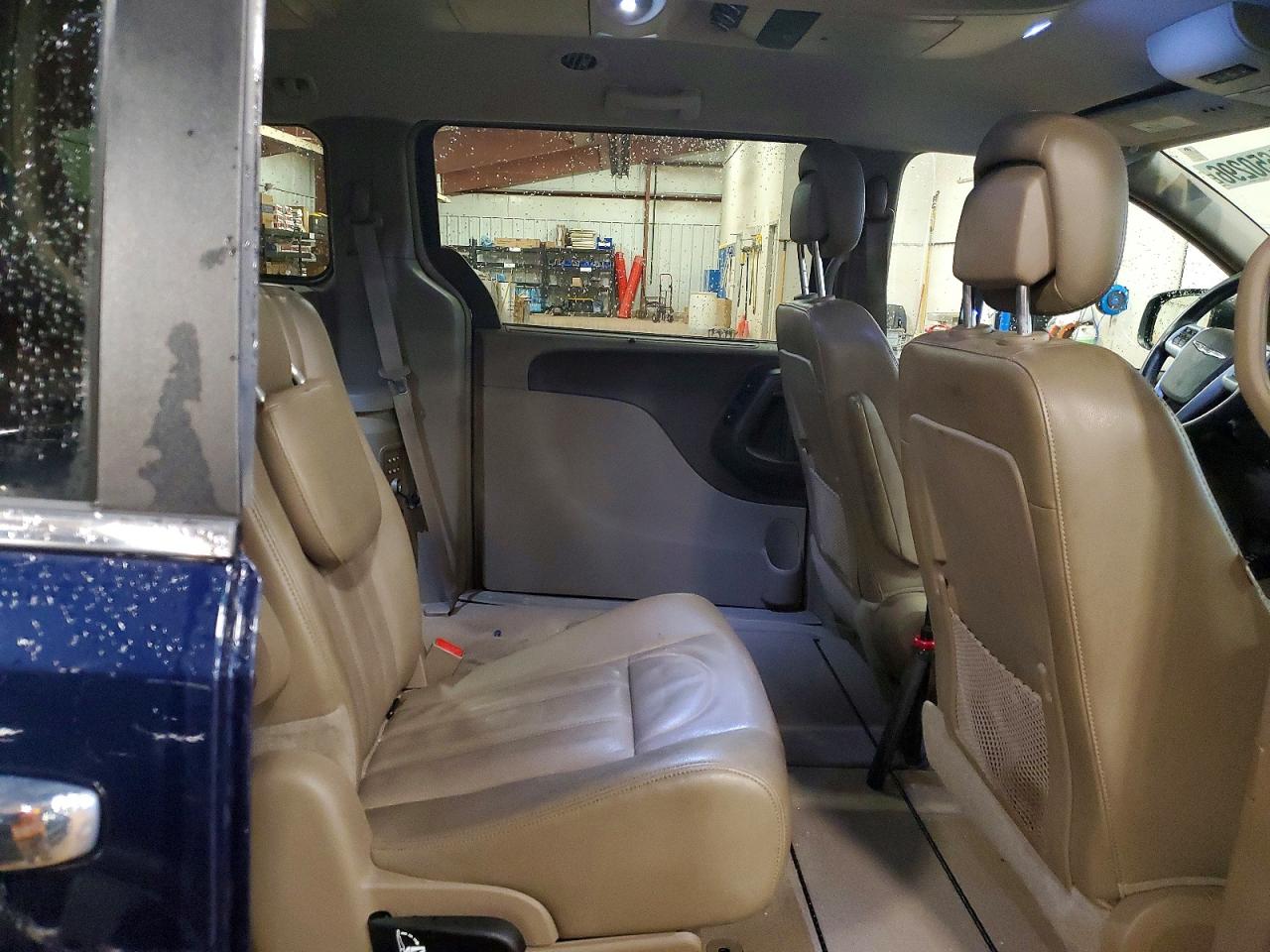2013 CHRYSLER MINIVAN