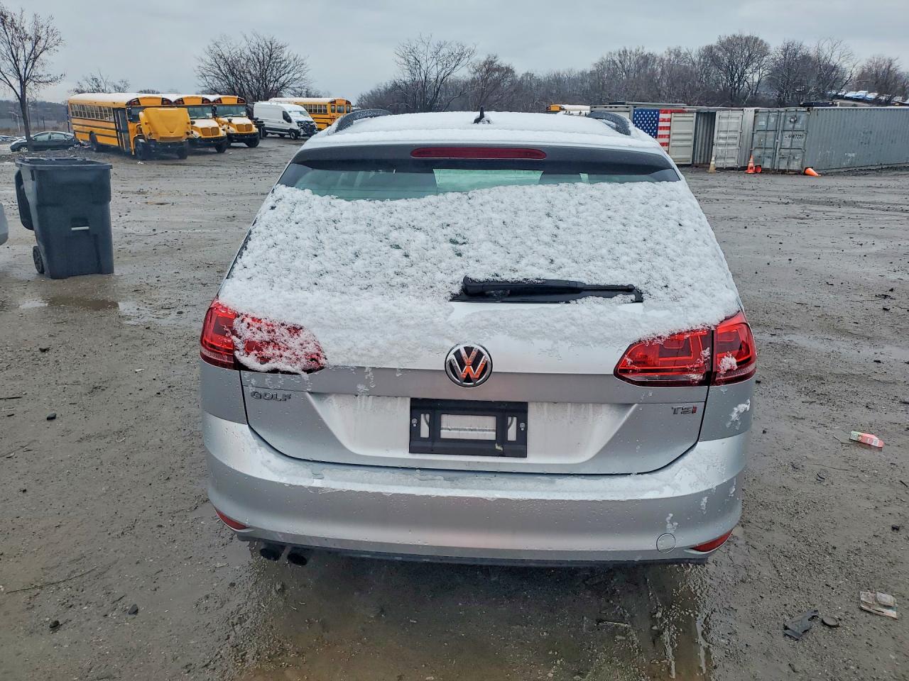 2016 VOLKSWAGEN GOLF