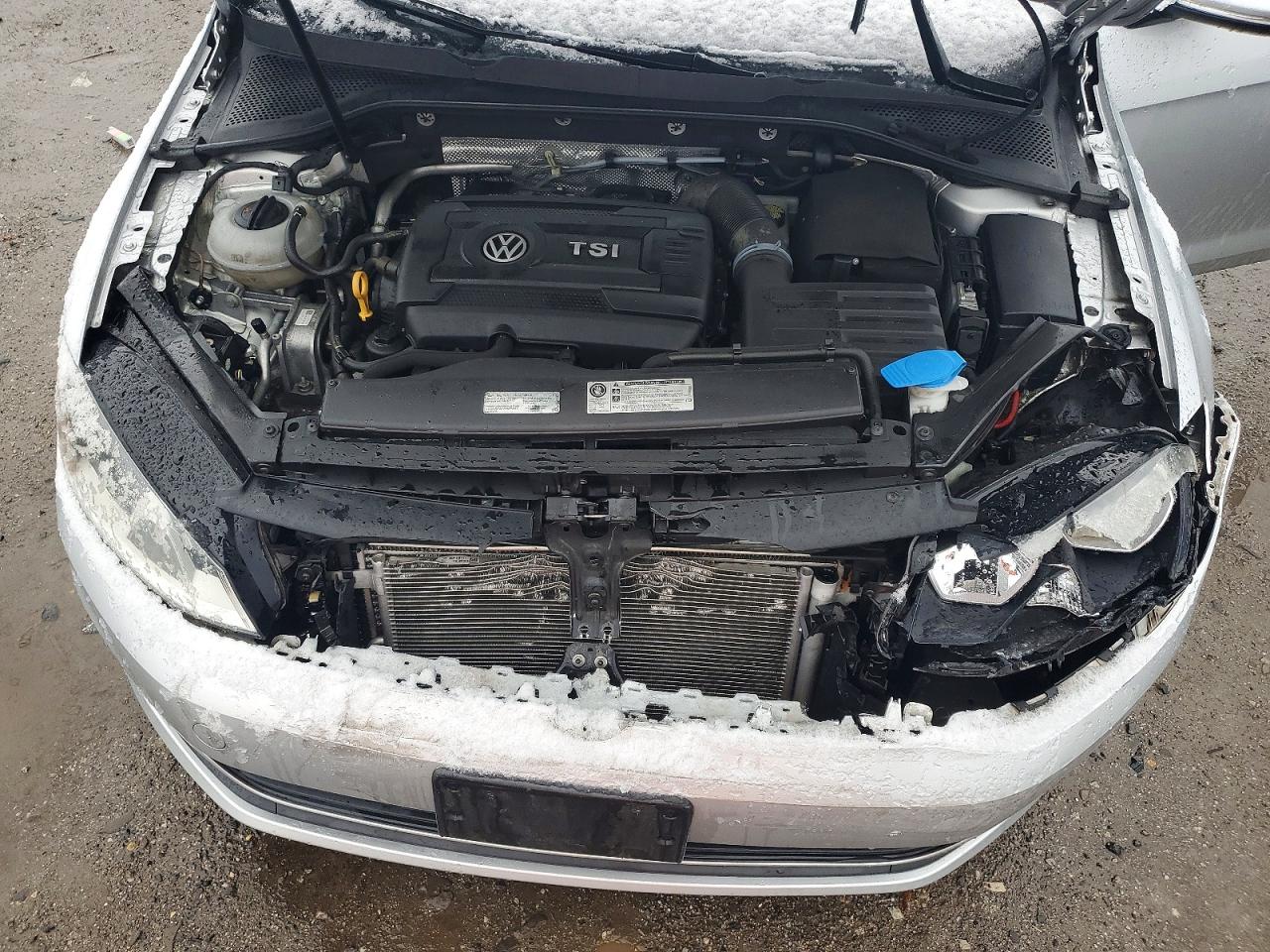2016 VOLKSWAGEN GOLF
