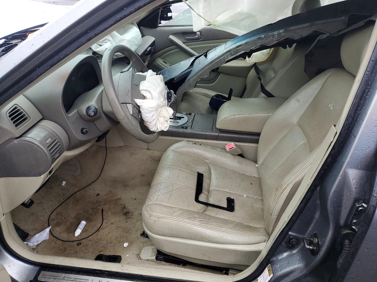 2004 INFINITI G35 BASE