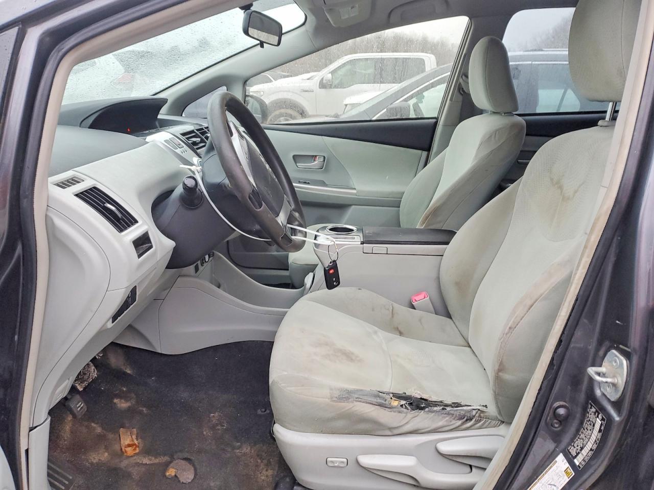 2012 TOYOTA PRIUS V