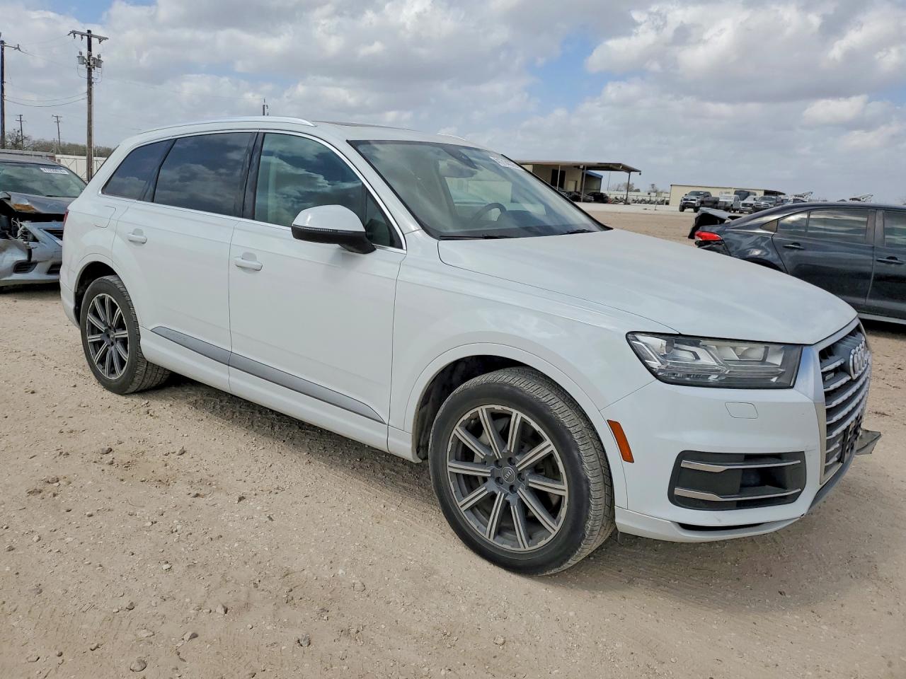 2017 AUDI Q7