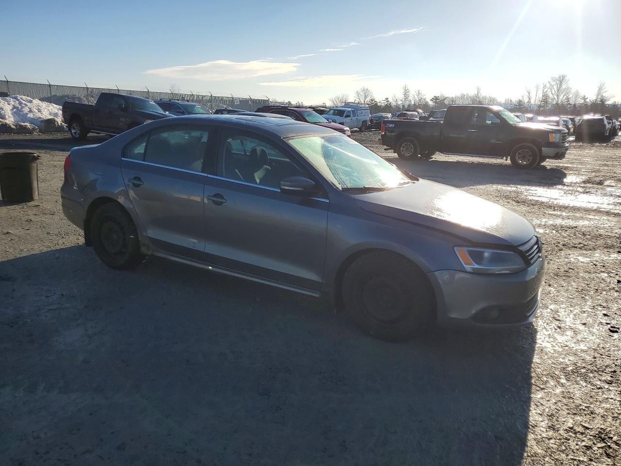 2014 VOLKSWAGEN JETTA