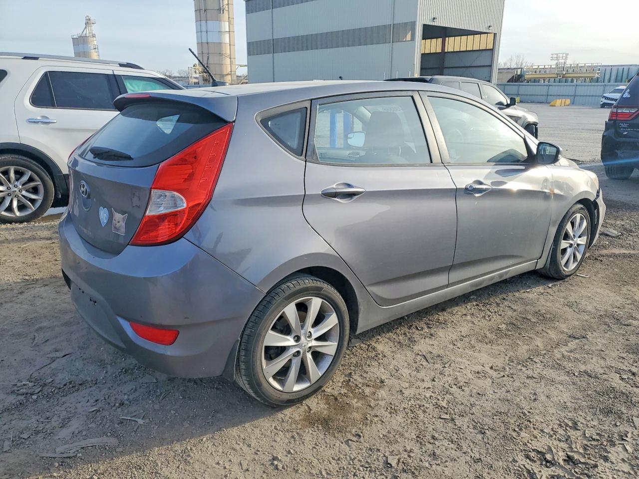 2014 HYUNDAI ACCENT