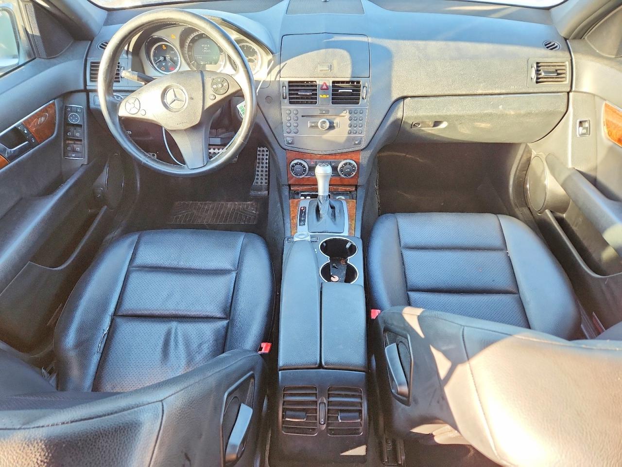 2011 MERCEDES-BENZ C