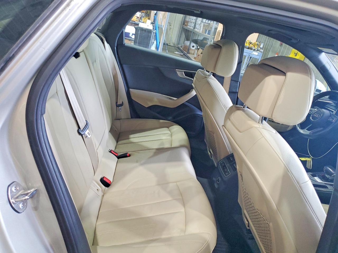 2017 AUDI A4