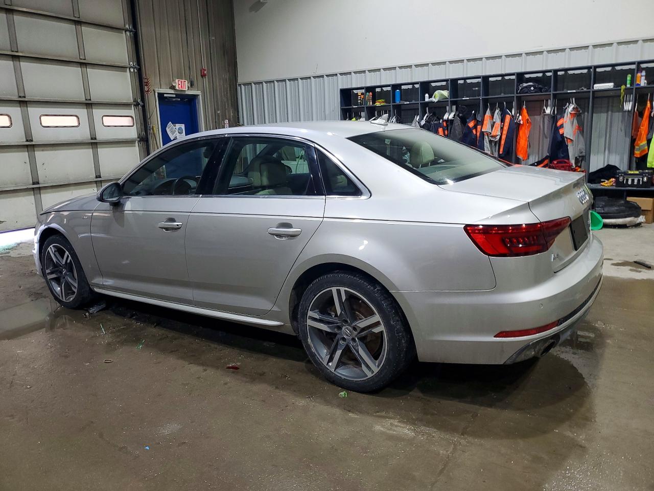 2017 AUDI A4