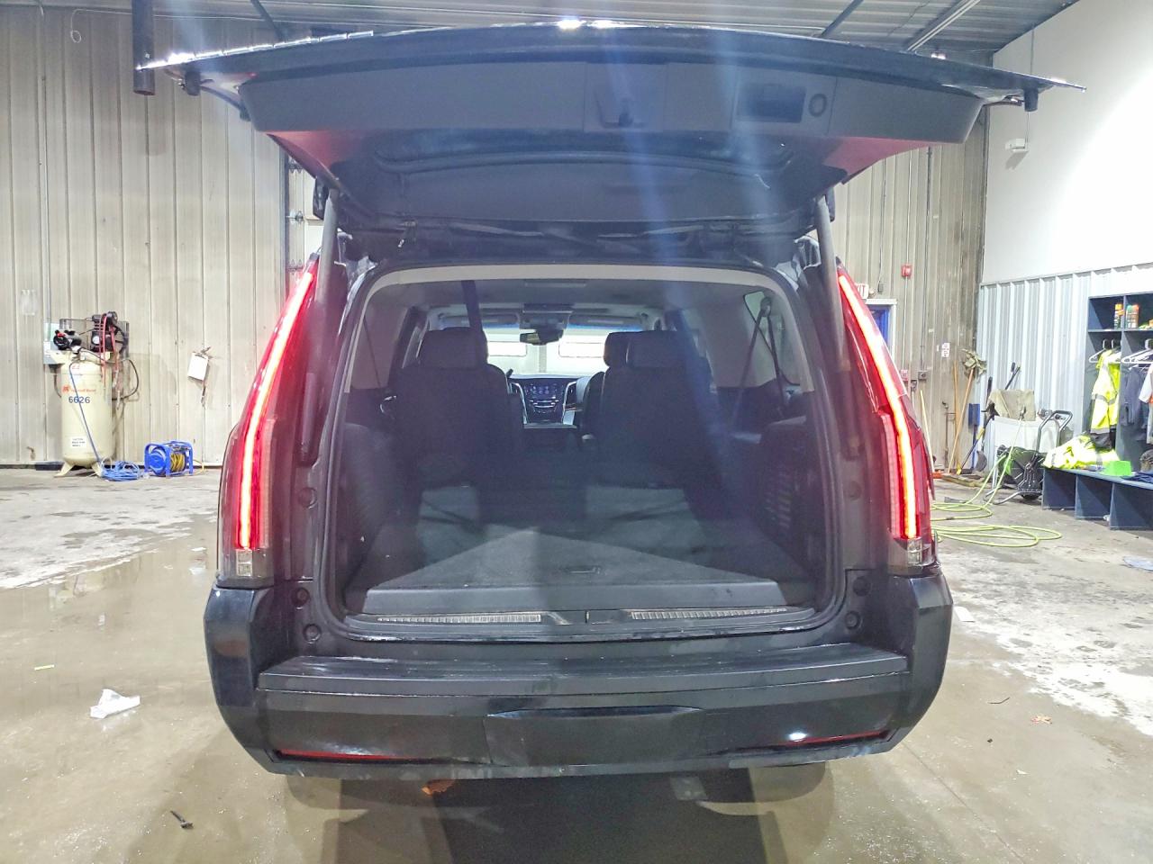 2016 CADILLAC ESCALADE