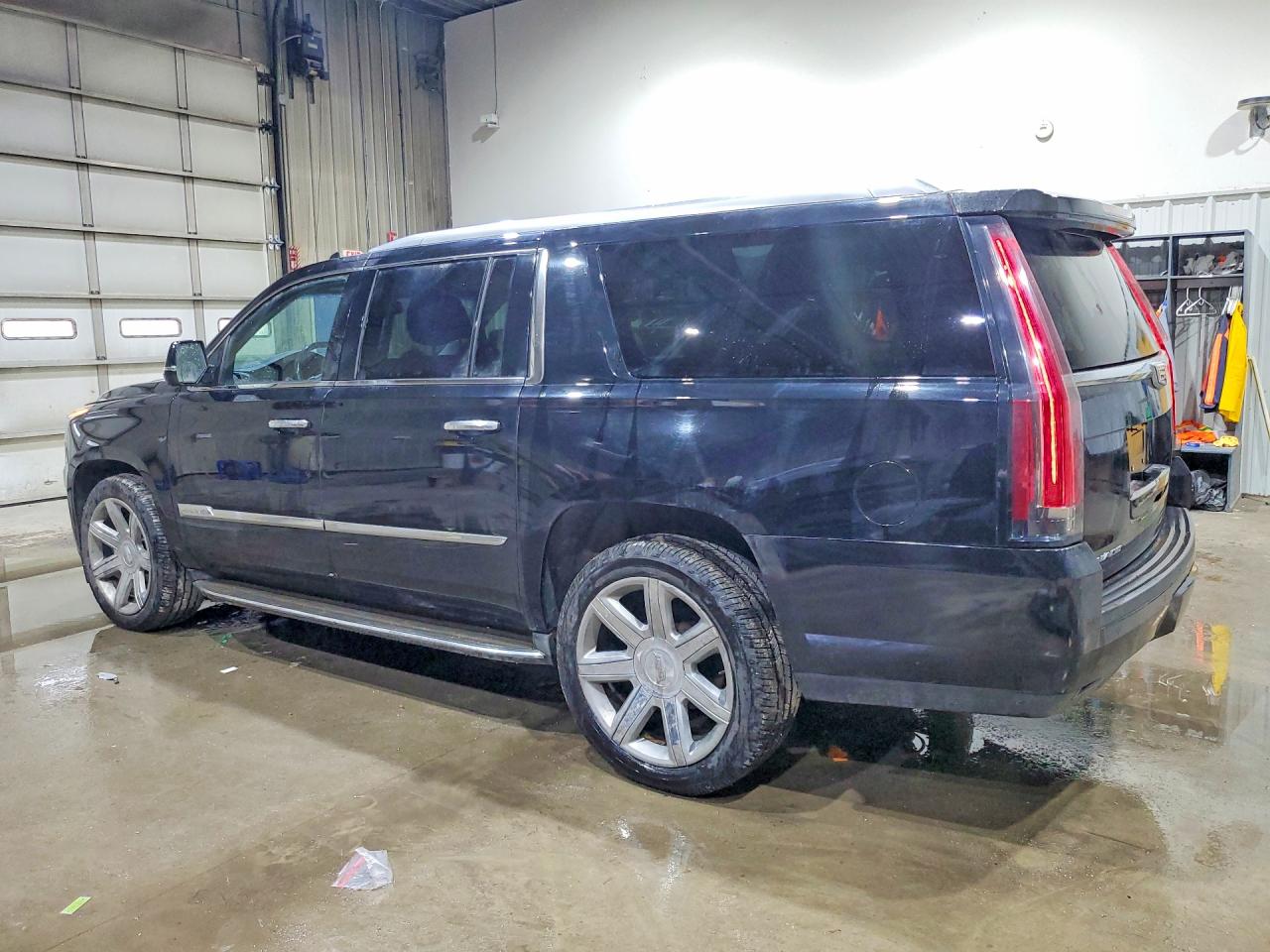2016 CADILLAC ESCALADE